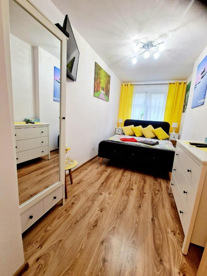 Room4U Mieszkania W Centrum 斯克拉斯卡波伦巴 外观 照片